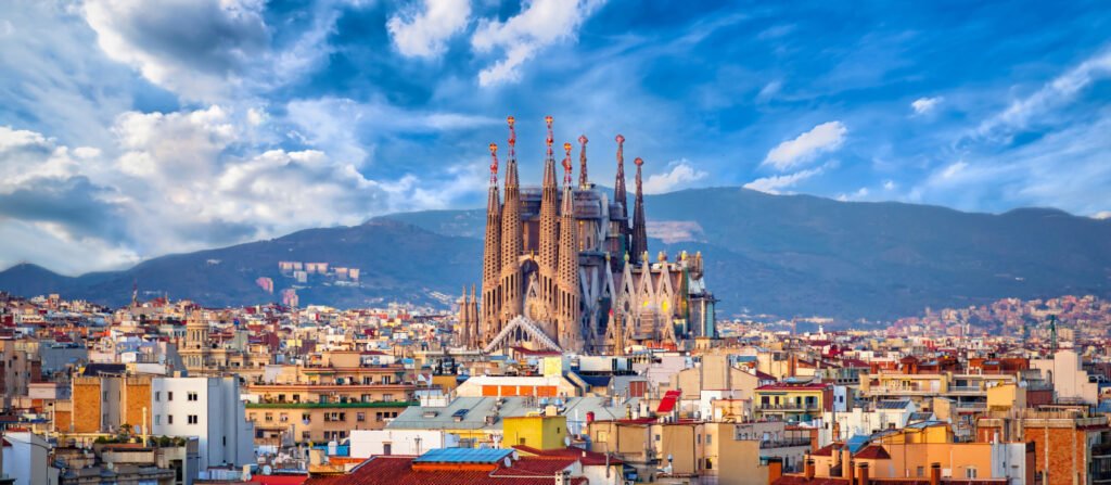 Sagrada Familia en Barcelona, a una hora de Lloret de Mar