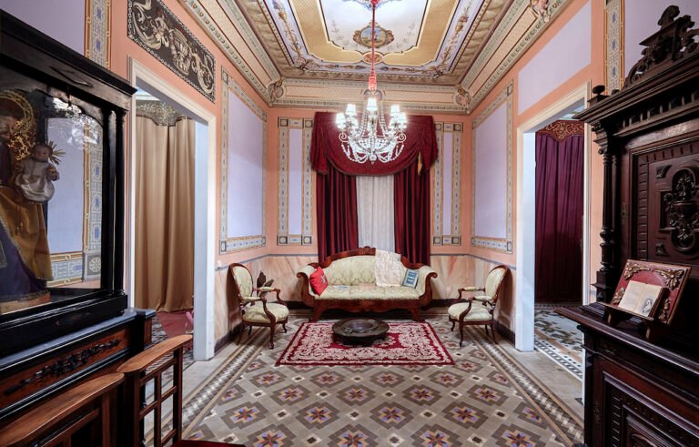 Salón modernista de Can Font en Lloret de Mar