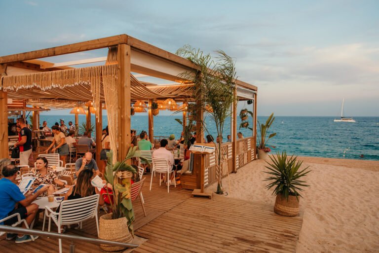 Terraza frente al mar en Lloret de Mar